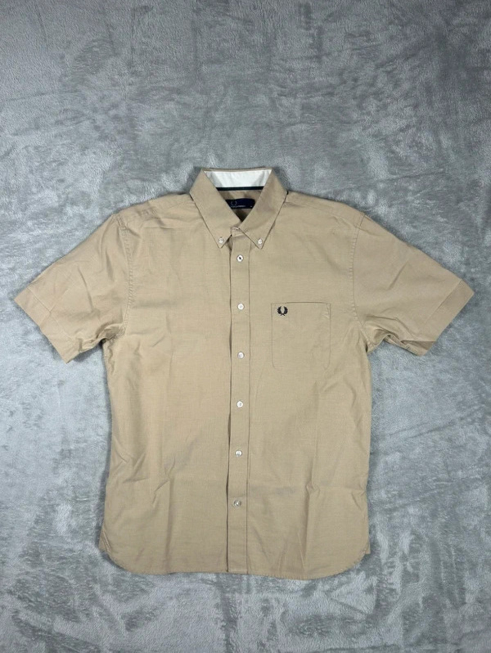 fred perry short sleeve button down shirt M beige